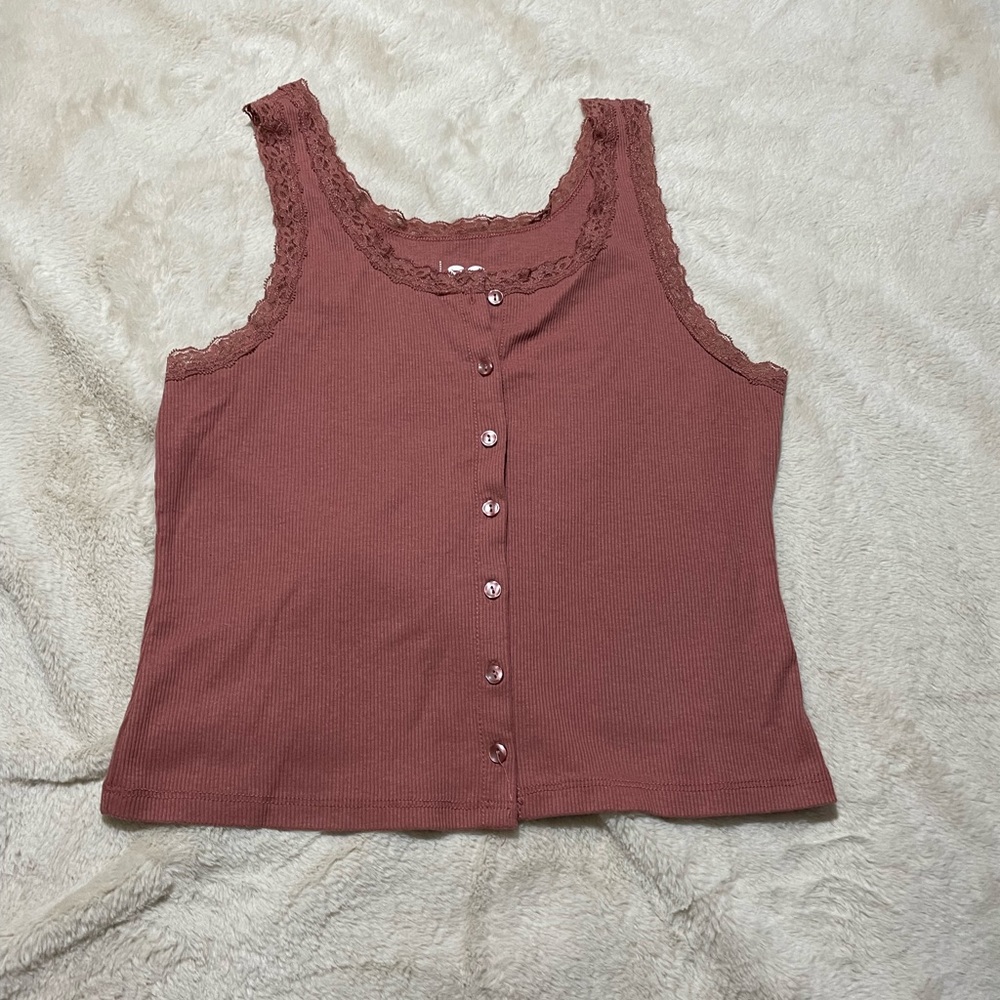 Pink lace tanktop